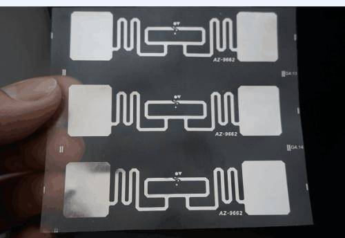 rfid標(biāo)簽與條形碼標(biāo)簽的不同優(yōu)勢(shì)